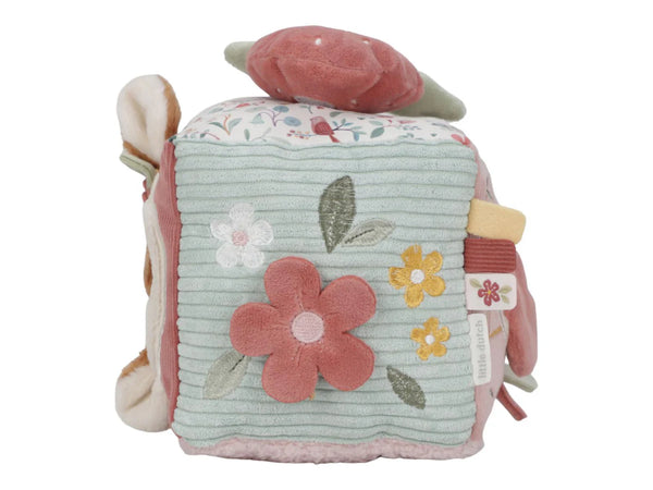 Soft activity cube Fairy Garden