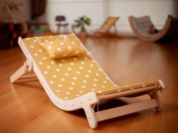 Adjustable lounge chair with comfy pad for kids