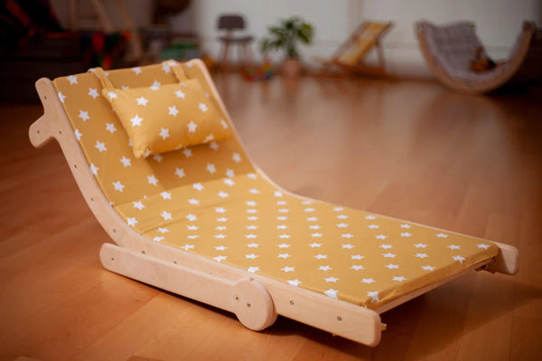 Adjustable lounge chair with comfy pad for kids